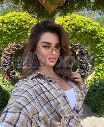 Photo escort girl Esma: the best escort service