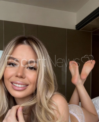 Photo escort girl SWEET RUS: the best escort service