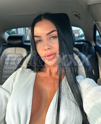 Photo escort girl Lindsey: the best escort service
