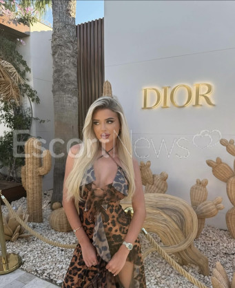 Photo escort girl Alina: the best escort service