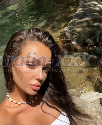 Photo escort girl Sarah: the best escort service