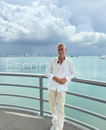 Photo escort girl Siberiano: the best escort service