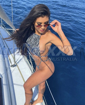 Photo escort girl samantha: the best escort service