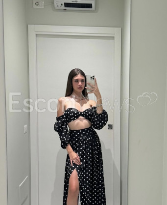 Photo escort girl Alara: the best escort service