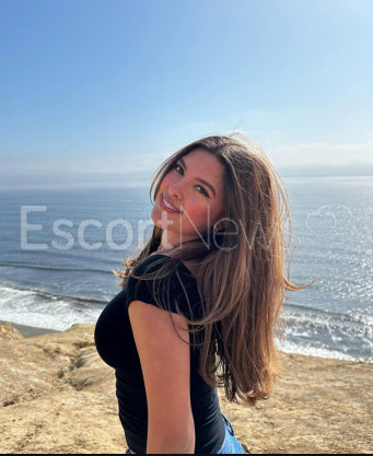 Photo escort girl Dedim: the best escort service