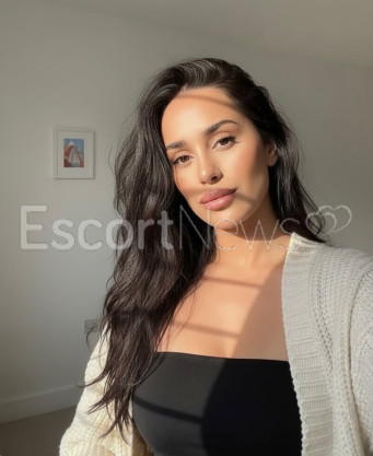 Photo escort girl Selen: the best escort service