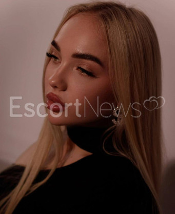 Photo escort girl Nicole: the best escort service