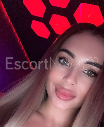 Photo escort girl Vika: the best escort service