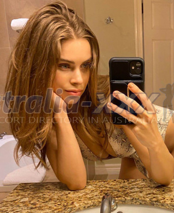 Photo escort girl Ary: the best escort service