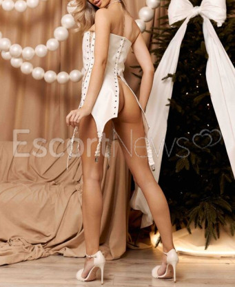 Photo escort girl saomi: the best escort service