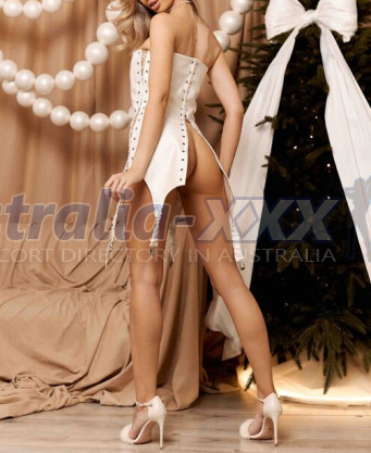 Photo escort girl saomi: the best escort service