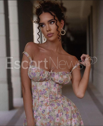 Photo escort girl Jennefer: the best escort service