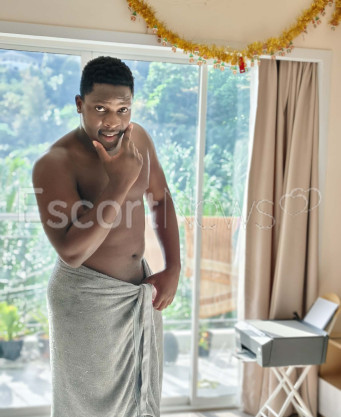 Photo escort girl Black panther : the best escort service