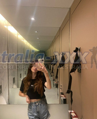 Photo escort girl Nicole: the best escort service