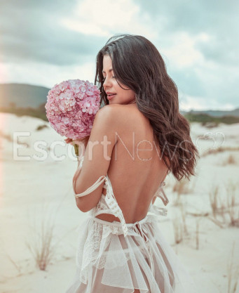 Photo escort girl Luna : the best escort service