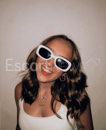 Photo escort girl Minna: the best escort service