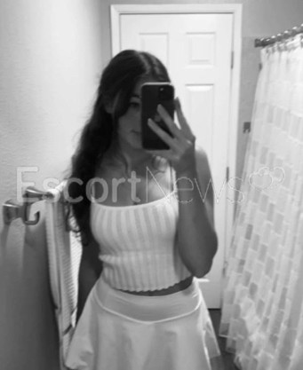 Photo escort girl Aicha: the best escort service