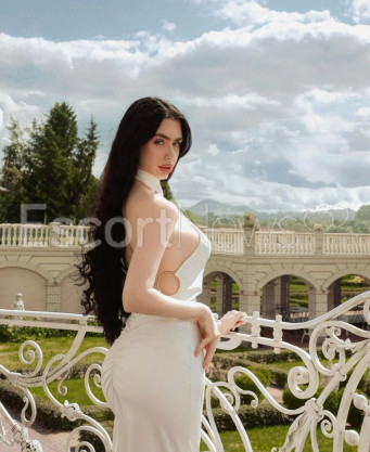 Photo escort girl Oksana: the best escort service