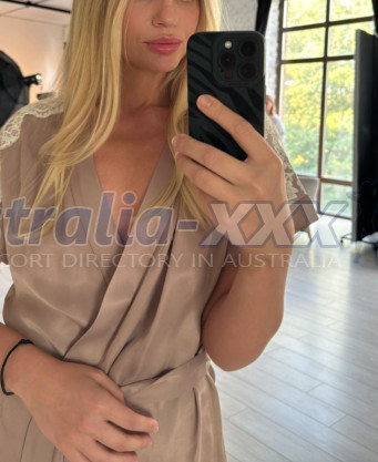 Photo escort girl Nicole : the best escort service