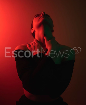 Photo escort girl Elenn: the best escort service