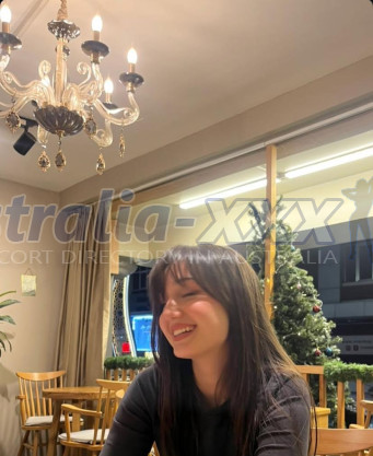 Photo escort girl Yasmin: the best escort service