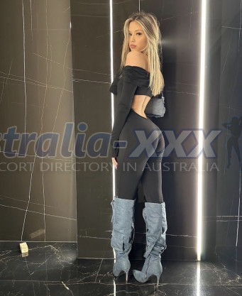 Photo escort girl Nisa: the best escort service