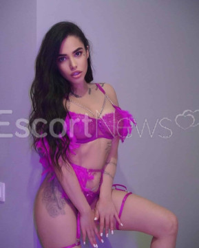 Photo escort girl Ceyda: the best escort service