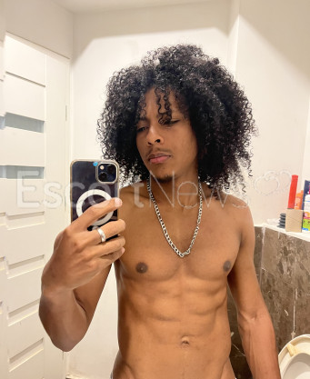 Photo escort girl Sneyder: the best escort service