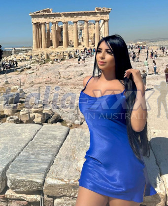 Photo escort girl Larissa: the best escort service