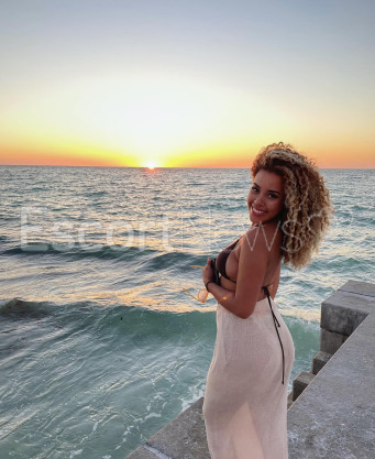 Photo escort girl Aaliyah: the best escort service