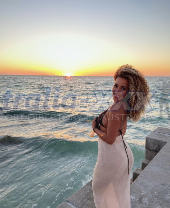 Photo escort girl Aaliyah: the best escort service