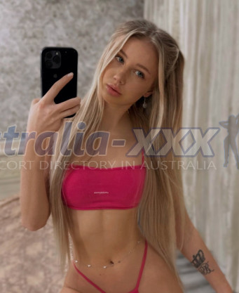 Photo escort girl Roxanna: the best escort service