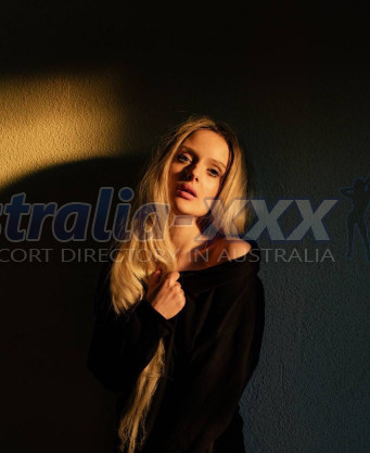 Photo escort girl Poly: the best escort service