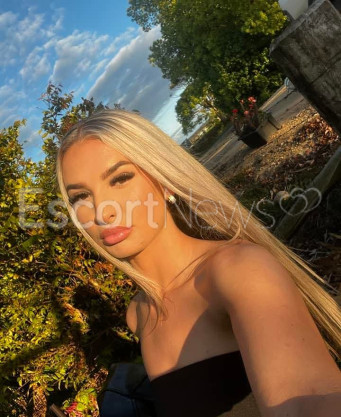 Photo escort girl Flora: the best escort service