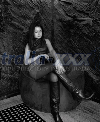 Photo escort girl Sinem: the best escort service