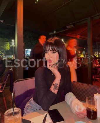 Photo escort girl Alara: the best escort service