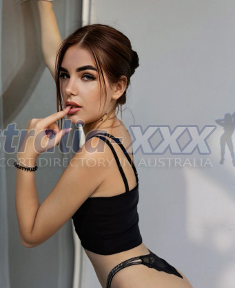 Photo escort girl Mia: the best escort service