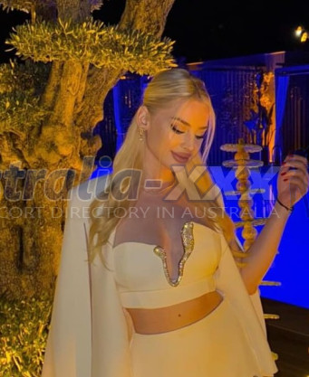 Photo escort girl alice clair: the best escort service