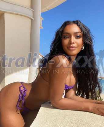Photo escort girl Camilla : the best escort service