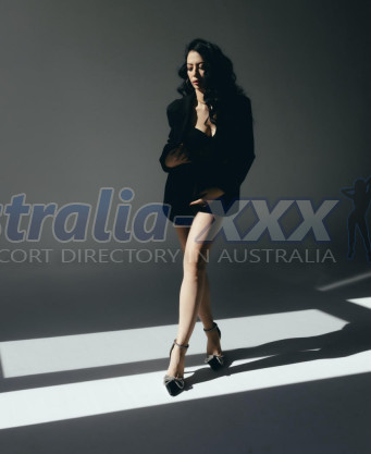 Photo escort girl Ophelia: the best escort service