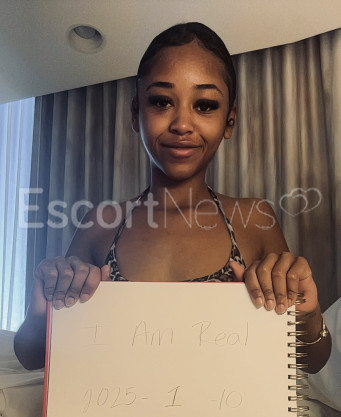 Photo escort girl Brooke: the best escort service