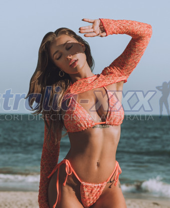 Photo escort girl Alize: the best escort service