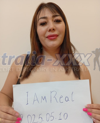 Photo escort girl Shaha: the best escort service