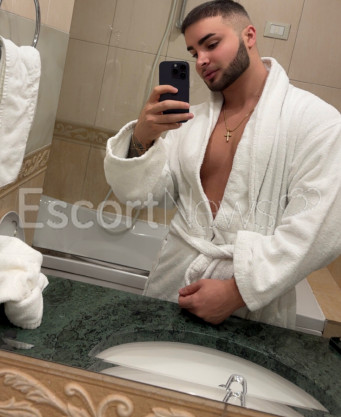 Photo escort girl Erlind: the best escort service