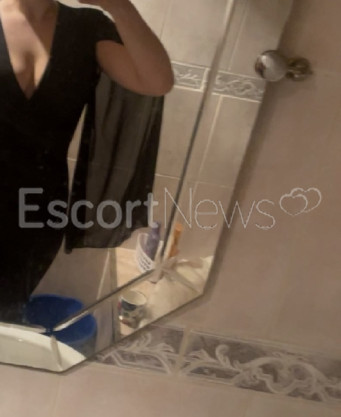 Photo escort girl Emma: the best escort service