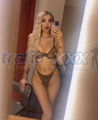 Photo escort girl Luna: the best escort service