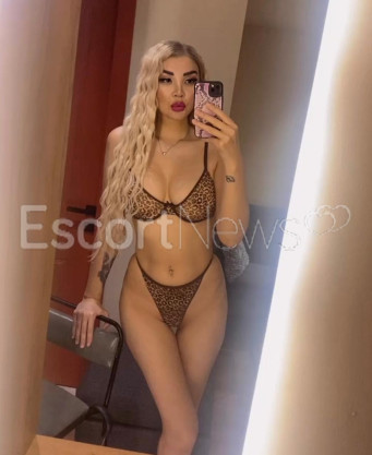 Photo escort girl Luna: the best escort service