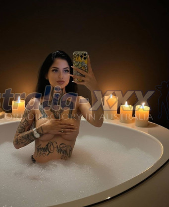 Photo escort girl Queen: the best escort service