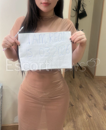 Photo escort girl Cherry : the best escort service