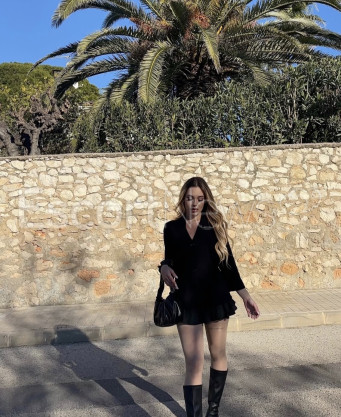 Photo escort girl ecrin: the best escort service